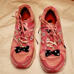 RUNDISNEY MINNIE MOUSE 2014 SZ 10.5